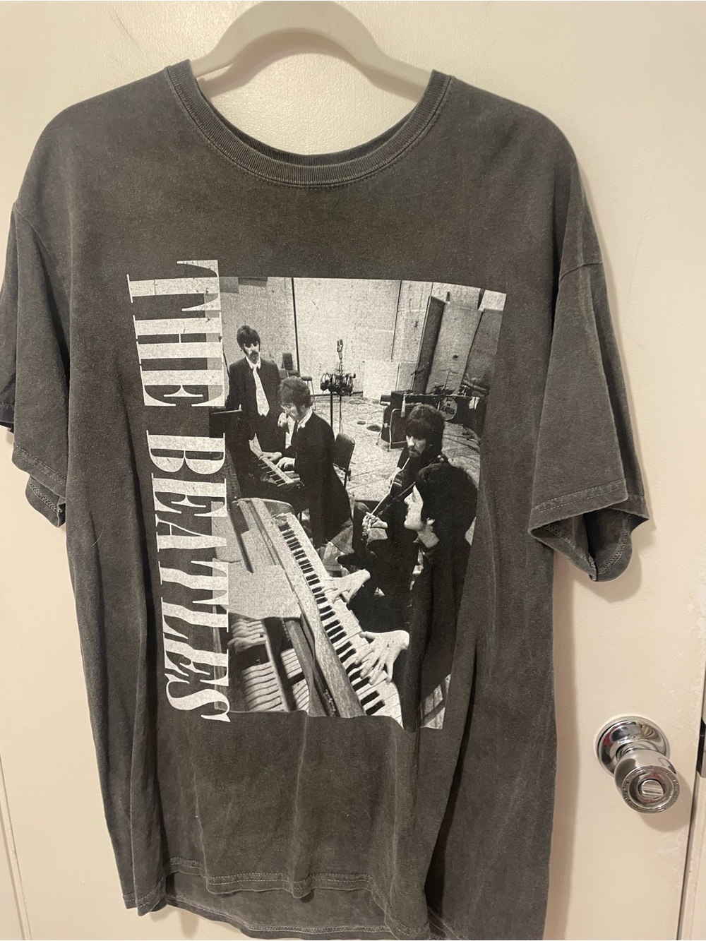 The Beatles Apple Corps Acid Wash Gray T-Shirt sz M/L tee top merch